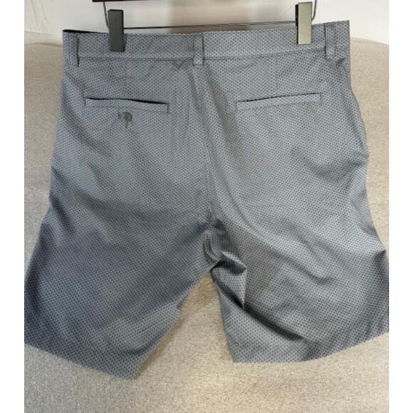 Pair Of Ben Hogan Golf Shorts Size 38 Set Of 2- Khaki & Gray (Spot On Beige) - Picture 4 of 9